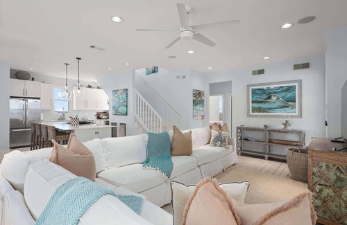 Galveston House | Beautiful and Secluded Autumn Breeze Fantastic Bay View