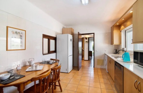 Areias de Sao Joao Villa | Beautiful and Spacious Villa near the beach with fenced pool, WiFi and A/c