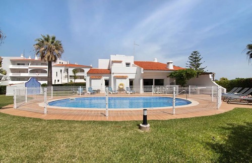 Areias de Sao Joao Villa | Beautiful and Spacious Villa near the beach with fenced pool, WiFi and A/c