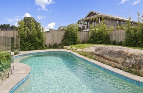 Seaforth House | Beautiful and Spacious Family Home With Swimming Pool