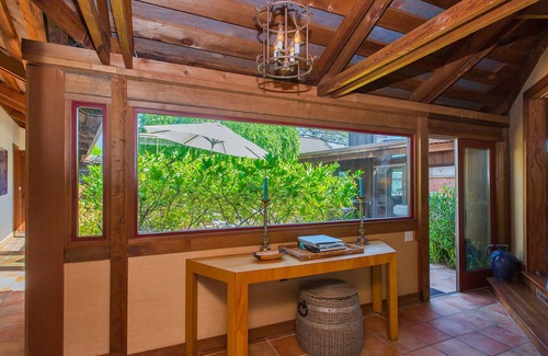 Stinson Beach House | Beautiful and unique four bedroom home on the Seadrift lagoon
