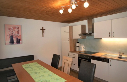 Holdernach Villa | Beautiful apartment in villa for 5 people with WIFI, TV, balcony and pets allowed