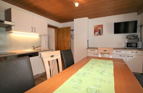 Holdernach Villa | Beautiful apartment in villa for 5 people with WIFI, TV, balcony and pets allowed