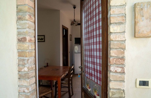 Citta Sant'Angelo Apartment | Beautiful apartment for 4 guests with WIFI, pool, A/C, TV, patio and pets allowed