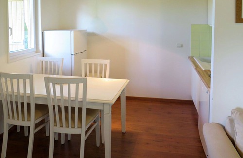 Parentis-en-Born Apartment | Beautiful apartment for 4 guests with WIFI, pool, TV, terrace, pets allowed and parking