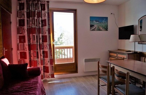 Saint-Sorlin-d'Arves Apartment | Beautiful apartment, 50 m from the slopes, for 6 people