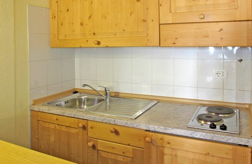 Limone sul Garda Apartment | Beautiful apartment for 4 guests with A/C, WIFI, pool, hot tub, TV, terrace and parking