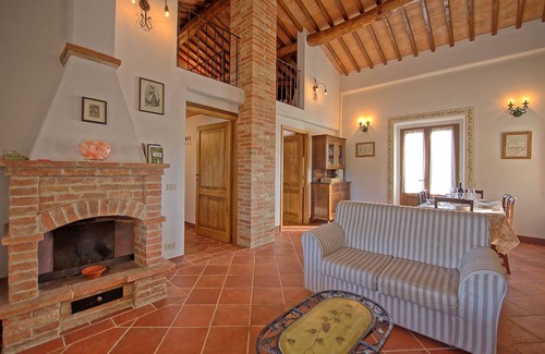 Monteroni d'Arbia Apartment | Beautiful apartment for 6 people with pool, WIFI, patio and panoramic view, close to Siena