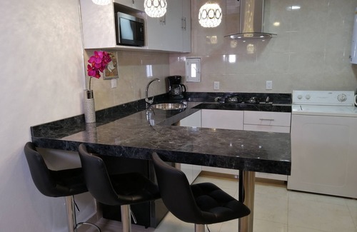 Del Valle Apartment | Beautiful Apartment. Central and Close to Shopping Centers and Markets.