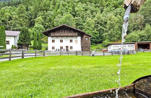Runhof Apartment | Beautiful apartment for 4 guests with pool, WIFI, TV, balcony and pets allowed
