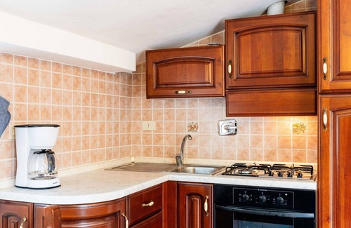 Diano Castello Apartment | Beautiful apartment for 5 people with pool, WIFI, TV, terrace and pets allowed
