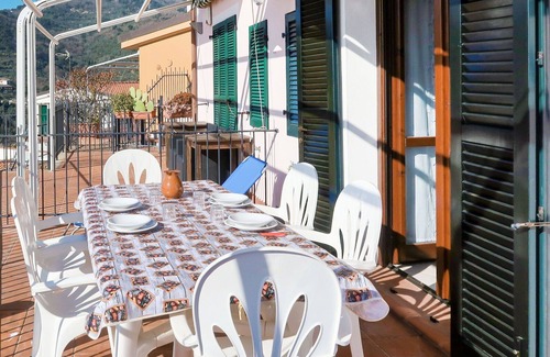 Diano San Pietro Apartment | Beautiful apartment for 4 guests with WIFI, TV, terrace and panoramic view