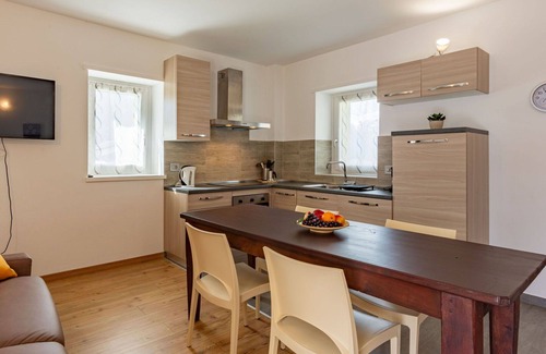 Novate Mezzola Apartment | Beautiful apartment for 5 people with WIFI, TV and balcony