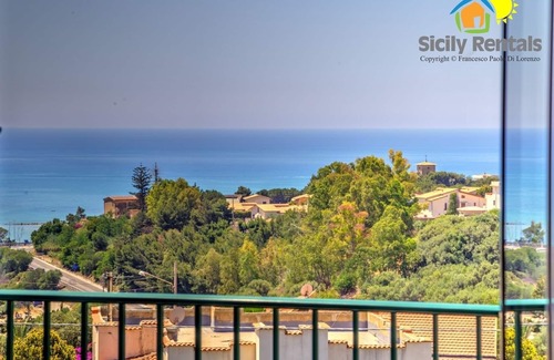 Porto Empedocle Apartment | Beautiful apartment with sea view, just 5 minutes from Scala dei Turchi