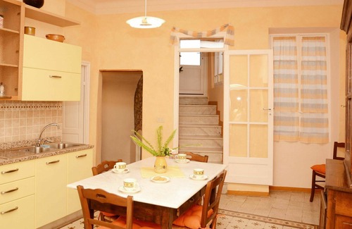 Valloria Apartment | Beautiful apartment for 4 guests with WIFI, TV and terrace