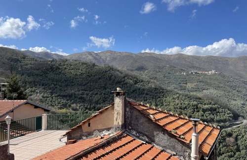 Valloria Apartment | Beautiful apartment for 4 guests with WIFI, TV and terrace