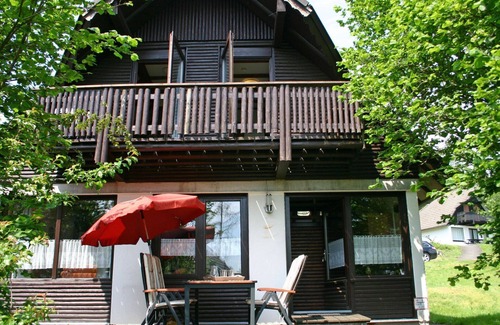 Feriendorf Frankenau House | Beautiful apartment in villa for 4 people with A/C, WIFI, TV and terrace