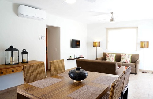 Downtown Cabo San Lucas Apartment | Beautiful apartment 10min walk to the marina!