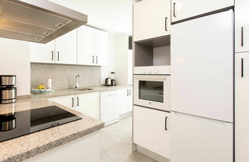 Torre del Mar Apartment | Beautiful apartment for 4 guests with pool, A/C, WIFI and terrace