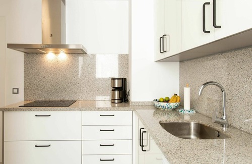 Torre del Mar Apartment | Beautiful apartment for 4 guests with pool, A/C, WIFI and terrace