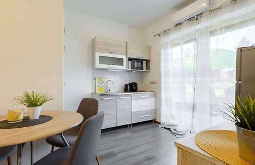 Balatonfoldvar Apartment | Beautiful apartment for 4 guests with A/C, WIFI, pool, TV and terrace