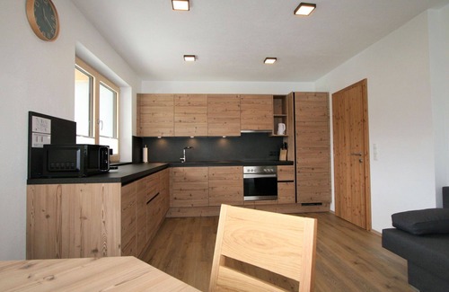 Hainzenberg Apartment | Beautiful apartment for 8 people with WIFI, TV, terrace and pets allowed