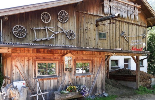 Kaunertal Villa | Beautiful apartment in villa for 4 guests with WIFI, TV, patio and pets allowed