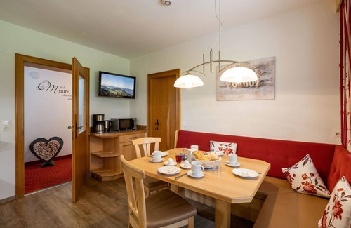 Niederau Apartment | Beautiful apartment for 8 guests with WIFI, TV and balcony
