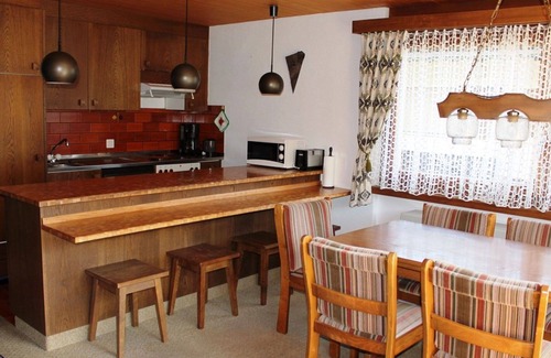 Sedrun Apartment | Beautiful apartment for 6 people with TV, balcony and parking