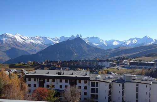 La Toussuire Apartment | Beautiful apartment for 4 guests with WIFI, TV and balcony