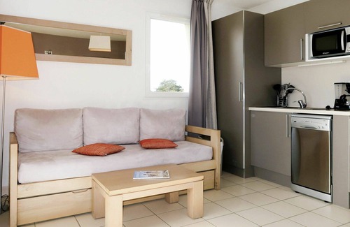 Sables-d'Or-les-Pins Apartment | Beautiful apartment for 5 people with pool, WIFI, TV, terrace, pets allowed and parking