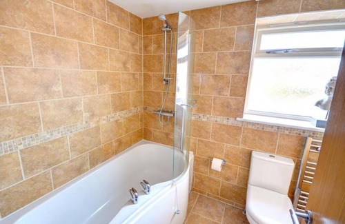 Scarborough House | Beautiful Apartment with Sea Views in the Old Town