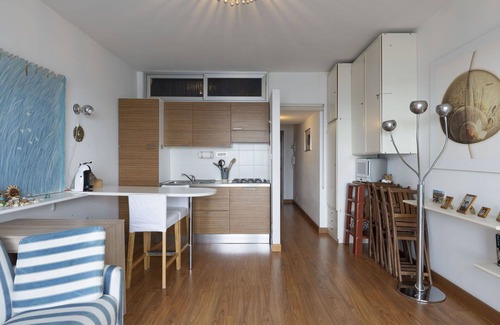 Ospedaletti Apartment | Beautiful apartment for 5 people with A/C, WIFI, terrace, pets allowed and parking