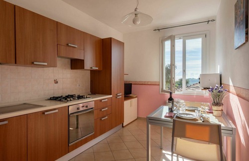 Pietrabruna Apartment | Beautiful apartment for 2 guests with WIFI, pool, TV, patio and panoramic view