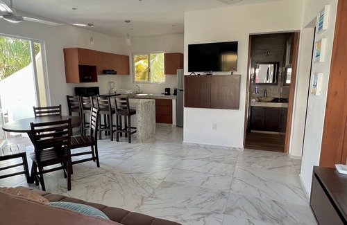 Isla Mujeres Apartment | Beautiful apartment with balcony, pool, Roof Top in Punta Sur at Casa Ama 2