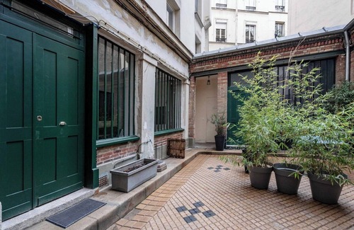 Saint-Vincent-de-Paul Apartment | Beautiful apartment at Gare de l'Est Republique
