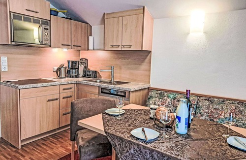Mayrhofen Apartment | Beautiful apartment for 4 people with WIFI, TV, balcony and pets allowed