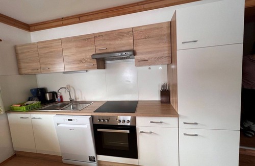 Piesendorf Villa | Beautiful apartment in villa for 5 guests with WIFI, TV and terrace