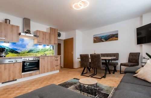 Taxenbach Apartment | Beautiful apartment for 4 guests with WIFI, TV, balcony, panoramic view and parking