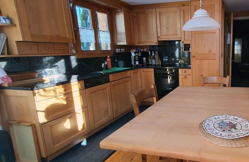 Zweisimmen Apartment | Beautiful apartment for 7 people with WIFI, TV and balcony