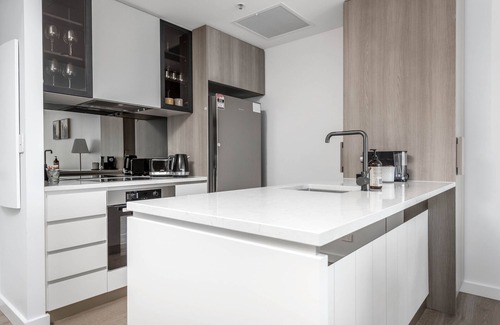 Reid Apartment | Beautiful apartment close to ANZAC Pde and Lake Burley Griffin