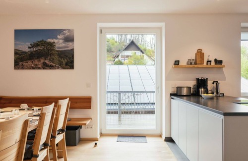 Fischbach bei Dahn Apartment | Beautiful apartment for 8 people with WIFI, TV, balcony and parking