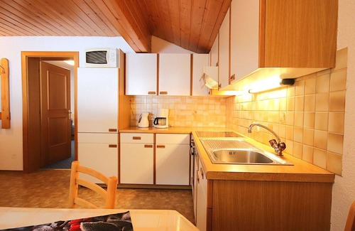 Gaschurn Apartment | Beautiful apartment for 6 people with WIFI, TV, patio and pets allowed