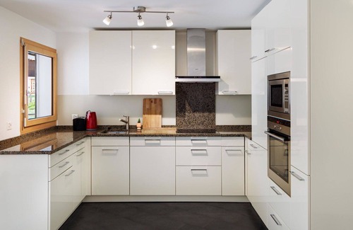 Saas-Fee Apartment | Beautiful apartment for 6 people with WIFI, TV and balcony