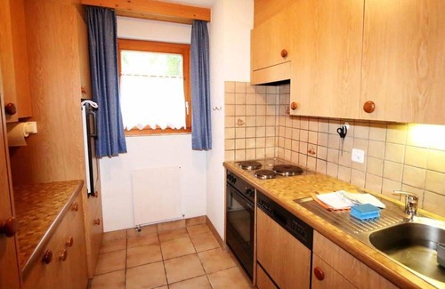 Saas-Fee Apartment | Beautiful apartment for 4 guests with WIFI, TV, balcony and pets allowed