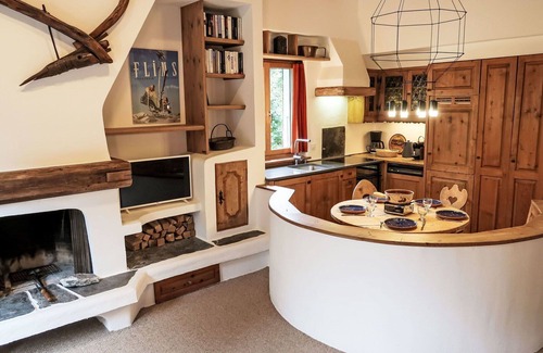 Flims Apartment | Beautiful apartment for 6 people with WIFI, TV, balcony and panoramic view