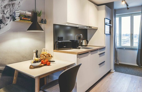 Prora Apartment | Beautiful apartment for 2 people with WIFI, pool, TV, terrace and pets allowed