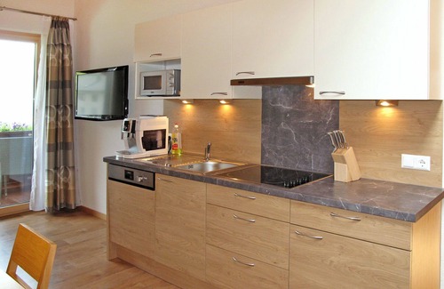 Fendels Apartment | Beautiful apartment for 4 people with WIFI, TV and balcony