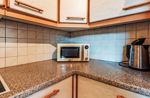 Goldegg Apartment | Beautiful apartment for 8 people with pool, WIFI, TV, balcony and pets allowed
