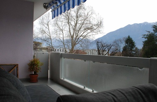 Minusio Apartment | Beautiful apartment for 5 guests with WIFI, TV, balcony and pets allowed